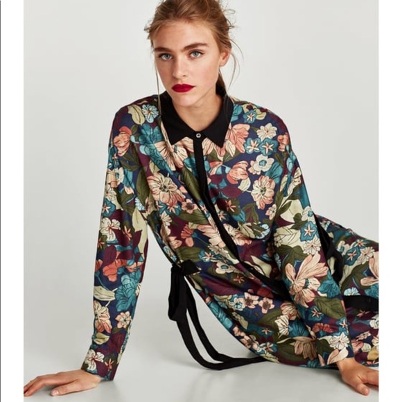 Zara floral tunic with contrasting bows - Picture 2 of 7